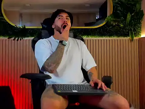 Snapshot of Dante_Dimarco chatting on November 28, 2025, 2:06 pm Dante Dimarco online show from November 28, 2025, 2:06 pm