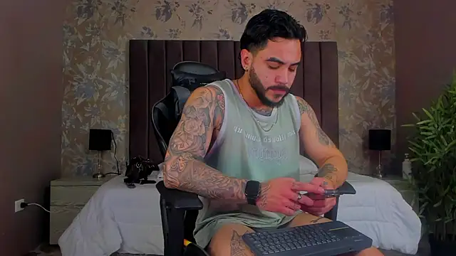 Snapshot of Dante_Dimarco chatting on October 22, 2025, 11:25 pm Dante Dimarco online show from October 22, 2025, 11:25 pm