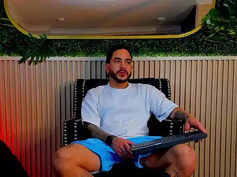 Snapshot of Dante_Dimarco chatting on November 26, 2025, 11:49 pm Dante Dimarco online show from November 26, 2025, 11:49 pm