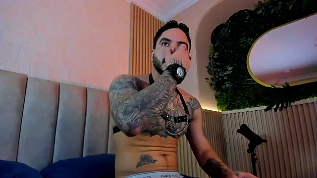 Snapshot of Dante_Dimarco chatting on September 29, 2025, 11:32 pm Dante Dimarco online show from September 29, 2025, 11:32 pm