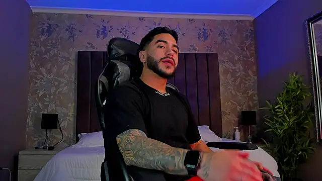 Snapshot of Dante_Dimarco chatting on November 2, 2025, 10:04 pm Dante Dimarco online show from November 2, 2025, 10:04 pm