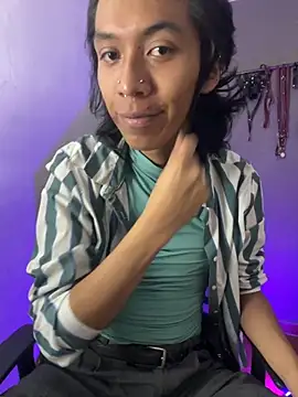 MadamLeRouge online show from November 5, 2025, 11:30 pm