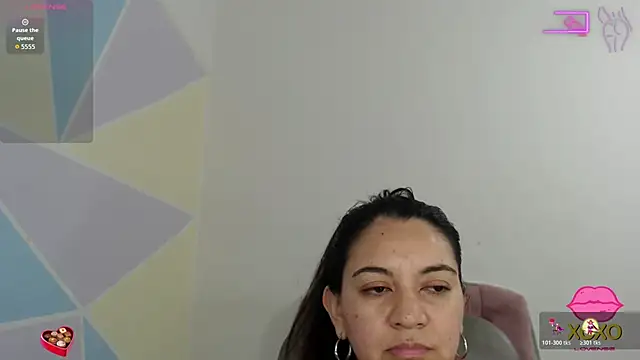 Snapshot of astrolover_ chatting on October 27, 2025, 2:45 am astrolover online show from October 27, 2025, 2:45 am