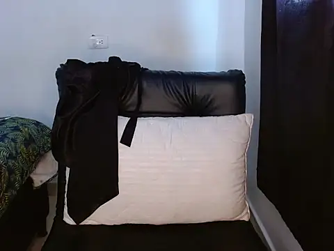 Snapshot of Diany_boobs chatting on November 24, 2025, 2:06 pm Diany boobs online show from November 24, 2025, 2:06 pm