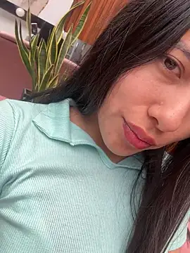 Amelia Rivas online show from February 8, 2026, 5:43 pm