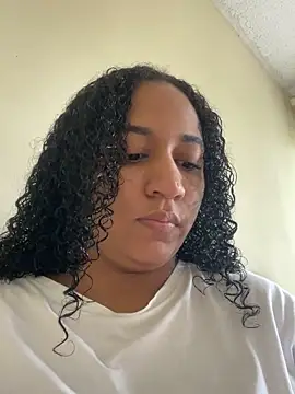 jesicamonroe44 online show from October 17, 2025, 12:51 pm