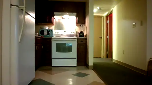 bellacagyal online show from October 17, 2025, 9:38 pm