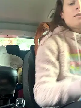 GoldenPussy1329 online show from January 12, 2026, 4:14 pm