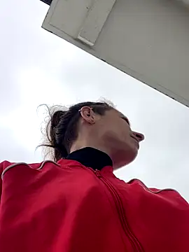 GoldenPussy1329 online show from October 16, 2025, 9:50 am