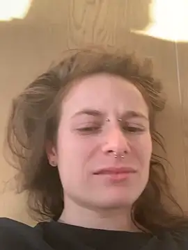 GoldenPussy1329 online show from March 28, 2026, 5:14 pm