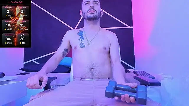 VynnyBlacke  online show from October 12, 2025, 8:10 pm