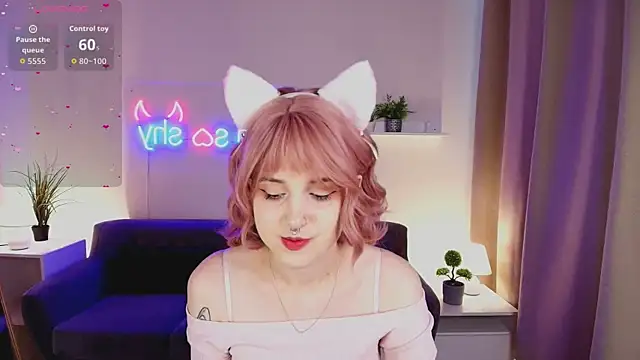 Snapshot of luna_son chatting on October 21, 2025, 2:05 pm luna son online show from October 21, 2025, 2:05 pm