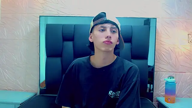 Snapshot of thaigo_twink38 chatting on November 26, 2025, 5:29 am thaigo twink38 online show from November 26, 2025, 5:29 am