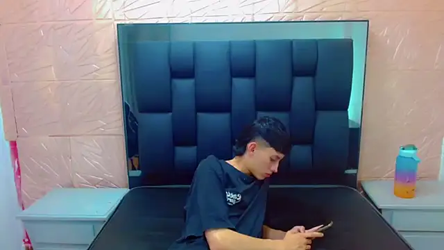 Snapshot of thaigo_twink38 chatting on November 11, 2025, 4:29 am thaigo twink38 online show from November 11, 2025, 4:29 am