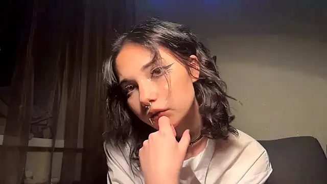 Beeping Creature online show from September 29, 2025, 3:28 pm