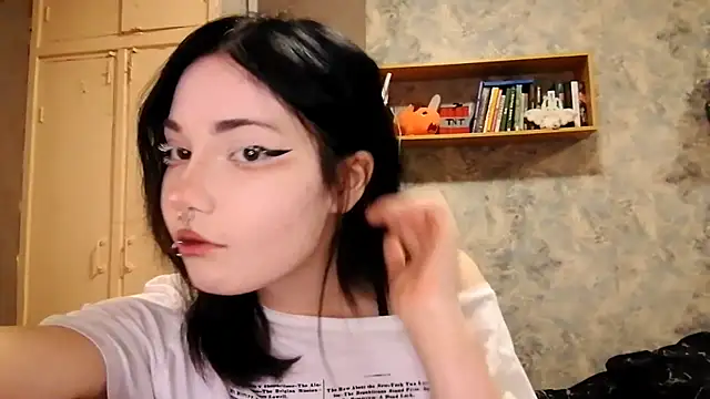 Beeping Creature online show from October 25, 2025, 2:28 pm