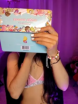 tamara vald online show from September 28, 2025, 6:26 pm