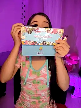 tamara vald online show from October 5, 2025, 4:47 am