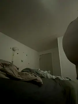 curiousbiguy420 online show from October 26, 2025, 5:02 pm