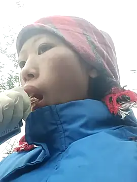 Khanhu xx online show from February 20, 2026, 8:16 am