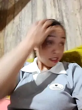 Tuyet xx online show from October 4, 2025, 2:02 am