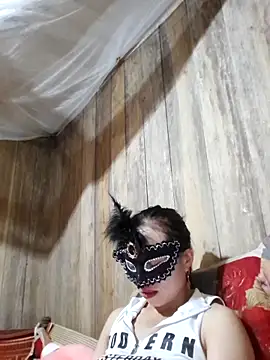 Tuyet xx online show from October 13, 2025, 2:57 am