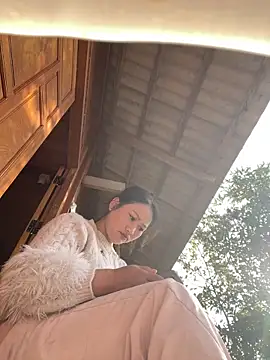 Liu30 online show from December 1, 2025, 8:26 am