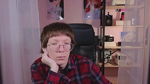 TommieHi online show from October 5, 2025, 12:40 pm