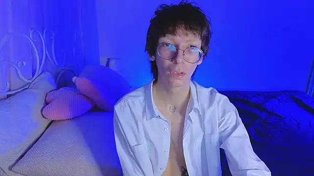 TommieHi online show from November 8, 2025, 5:11 am