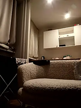 CoMiZrobiszJakMnieZlap666 online show from October 25, 2025, 10:32 pm