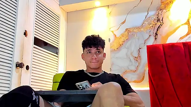 daniscot online show from November 25, 2025, 3:51 am