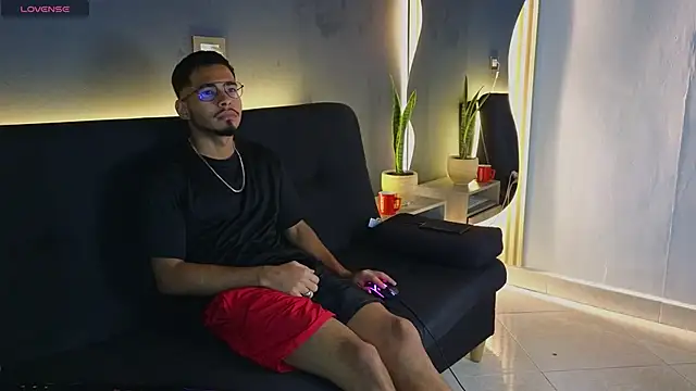 Jaybrown  1 online show from October 23, 2025, 4:44 am