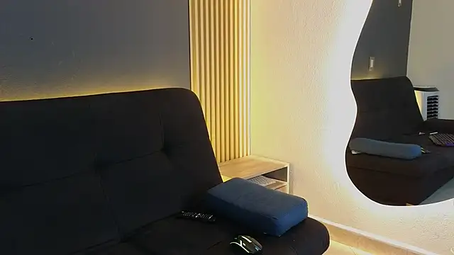 Jaybrown  1 online show from October 18, 2025, 3:41 am