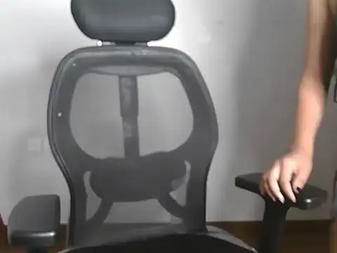 mooonlightbaby online show from October 31, 2025, 4:47 pm