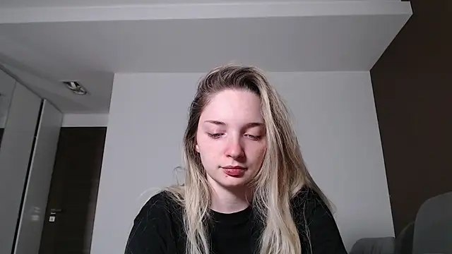 Snapshot of jessicahbelle chatting on June 18, 2026, 11:43 pm jessicahbelle online show from June 18, 2026, 11:43 pm