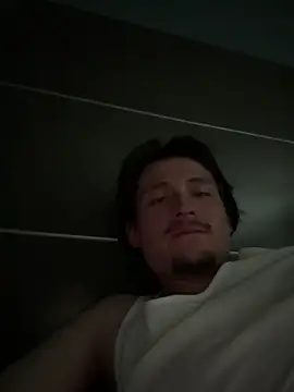 itsthecatchh online show from November 4, 2025, 3:21 am