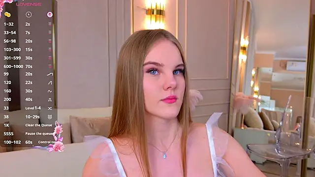 Snapshot of Lili_Lohan chatting on November 14, 2025, 5:05 pm Lili Lohan online show from November 14, 2025, 5:05 pm