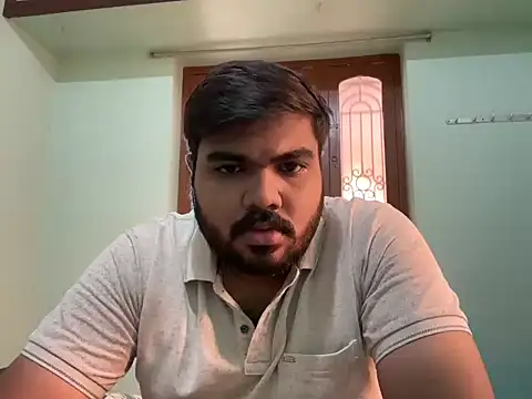 Romeo Sam2 online show from November 12, 2025, 5:55 am