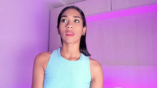 AnahiCollins online show from May 9, 2026, 12:08 pm