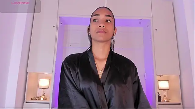 AnahiCollins online show from October 11, 2025, 11:33 am