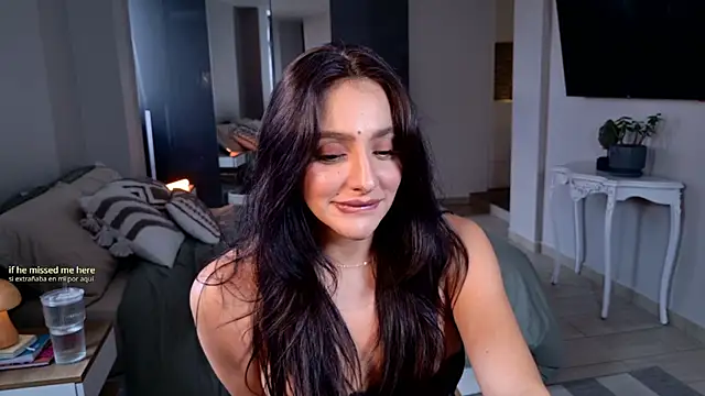 Milana De online show from March 17, 2026, 10:02 pm