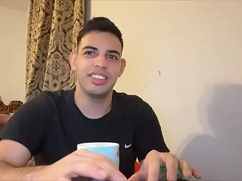  Djonson  online show from October 6, 2025, 4:41 pm