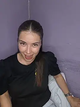 EmmaValencia  online show from March 9, 2026, 12:47 am