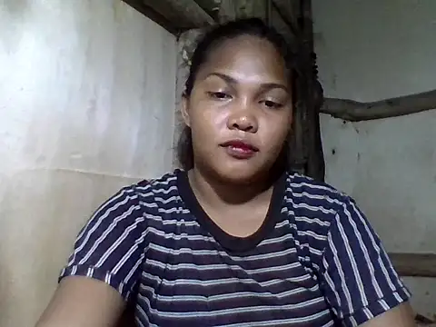 Snapshot of sweetlexypinay19 chatting on May 7, 2026, 2:42 pm sweetlexypinay19 online show from May 7, 2026, 2:42 pm