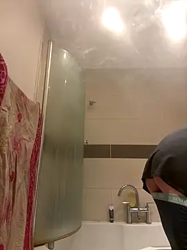 Snapshot of UnitedMap1 chatting on November 19, 2025, 9:59 pm UnitedMap1 online show from November 19, 2025, 9:59 pm