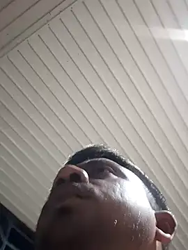 SlipperyRebound0 online show from November 3, 2025, 2:53 pm