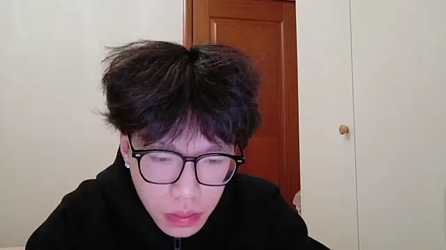 hangzi-0011 online show from November 20, 2025, 12:06 pm