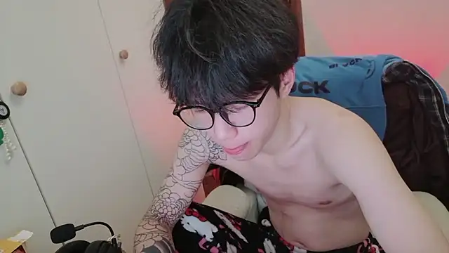 hangzi-0011 online show from January 8, 2026, 3:29 pm