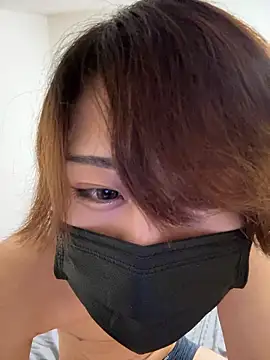 miminonorun online show from September 28, 2025, 1:51 pm