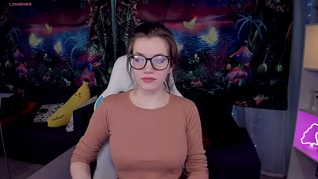 CathyAdams online show from December 16, 2025, 5:44 am